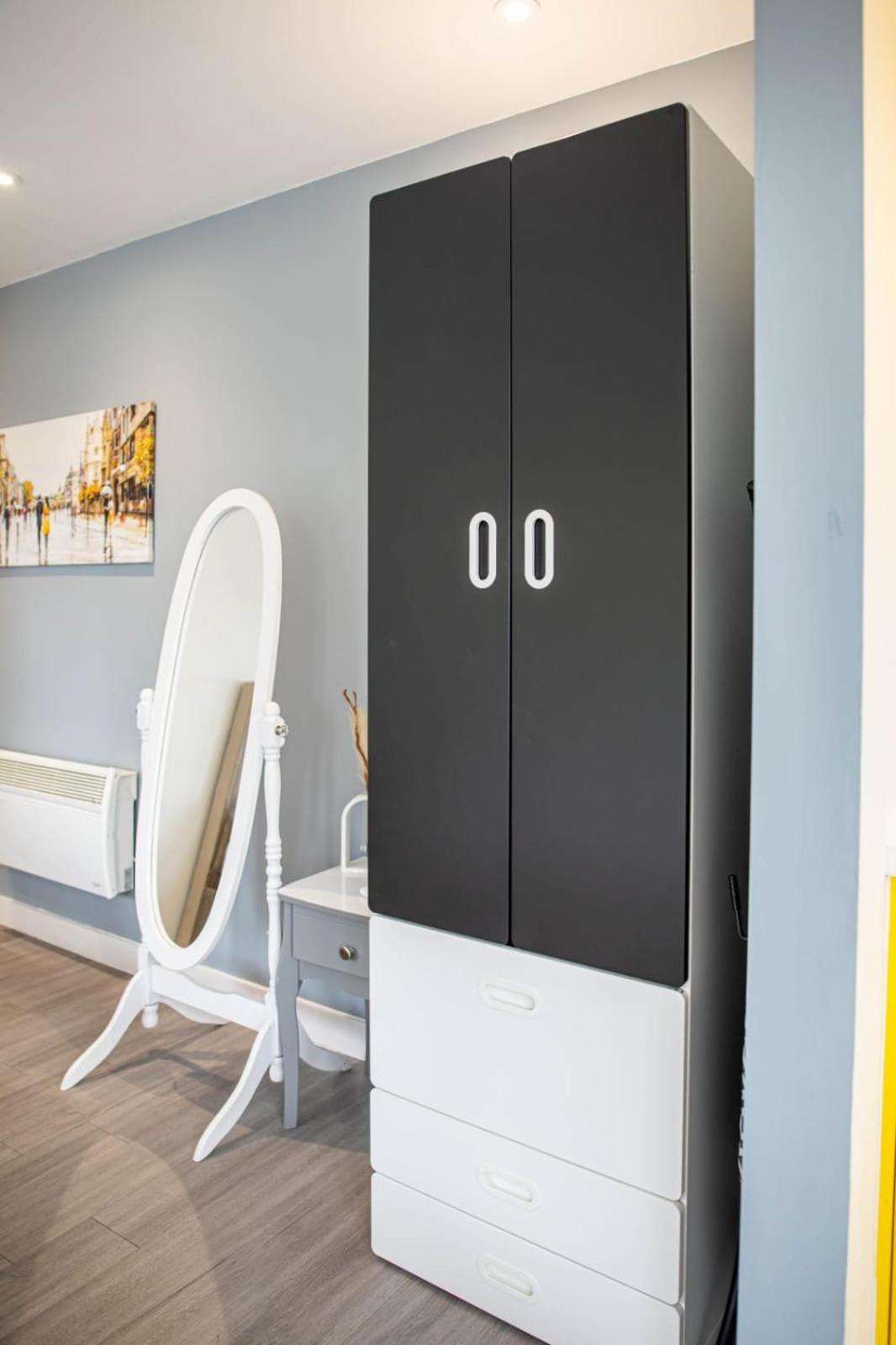 Excellent Studio Balcony Apartment In シェフィールド エクステリア 写真