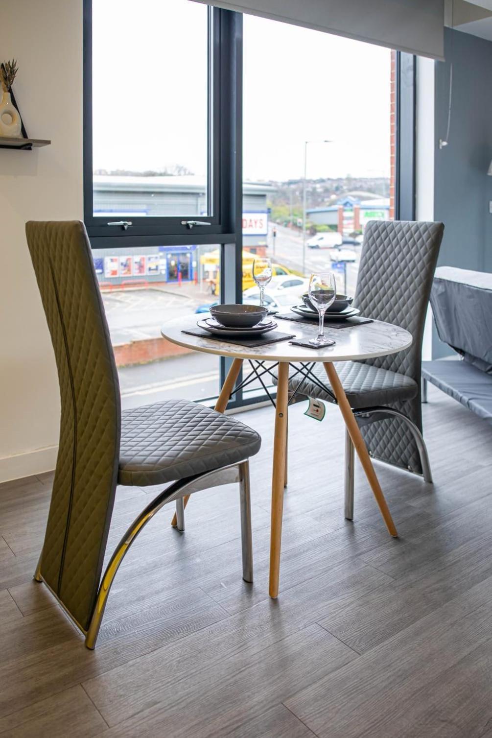 Excellent Studio Balcony Apartment In シェフィールド エクステリア 写真