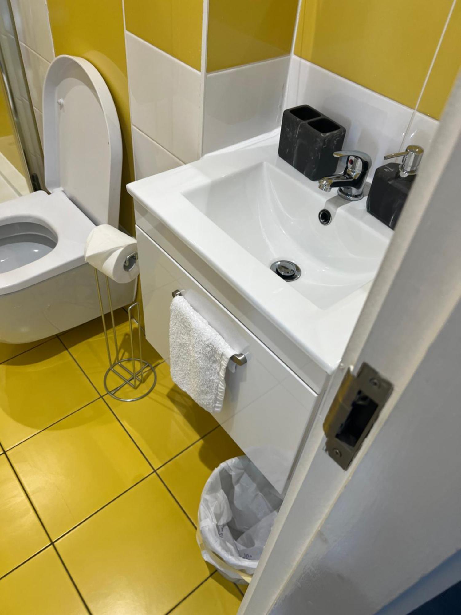 Excellent Studio Balcony Apartment In シェフィールド エクステリア 写真